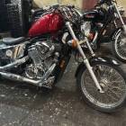 Honda Shadow VT600 1999 Modificada (est&eacute;tica)