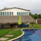 VENDO CASA DE PLAYA EN MONTERRICO