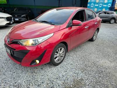 TOYOTA YARIS SED&Aacute;N 2020 DE AGENCIA