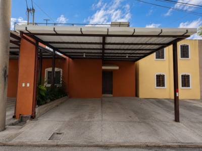 CASA EN VENTA EN COLINAS DE MONTE MARIA SUR VILLA NUEVA