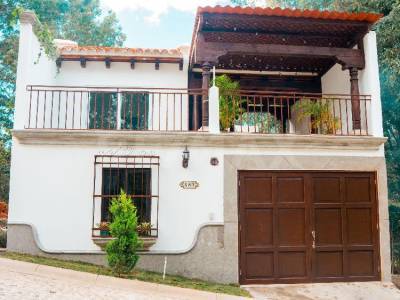BONITA CASA EN VENTA EN ANTIGUA GARDENS