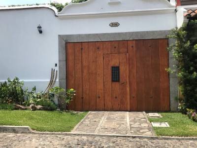 CASA EN VENTA, en Condominio  Bella Vista en Jocotenango