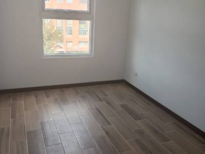 Apartamento en alquiler en zona 12 Edificio Santelli