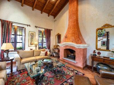 ENCANTADORA CASA ESTILO COLONIAL  VENTA EN EL CALVARIO