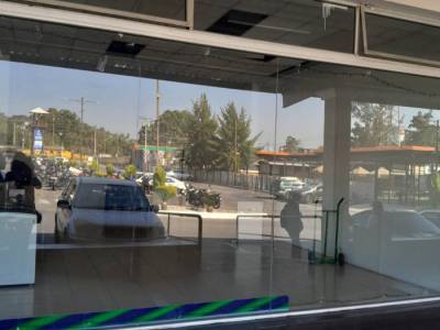 Local comercial en Villa Canales