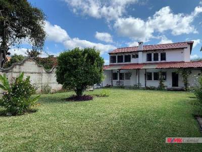 LINDA CASA EN RENTA EN EL CENTRO DE ANTIGUA