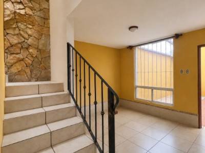 Casa en venta en Jardines de San Lucas Sacatep&eacute;quez