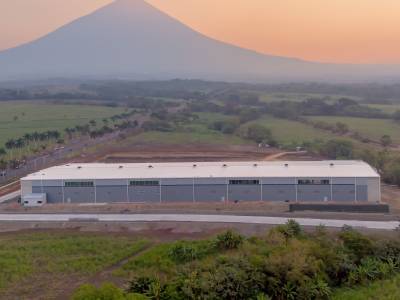 Bodega de 11,520 m2 en Alquiler carretera Escuintla