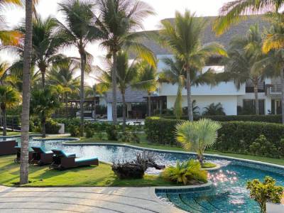 Espectacular villa amueblada en renta en Monterrico