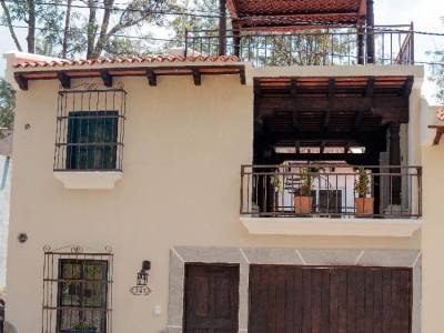 BONITA CASA EN VENTA EN ANTIGUA GARDENS