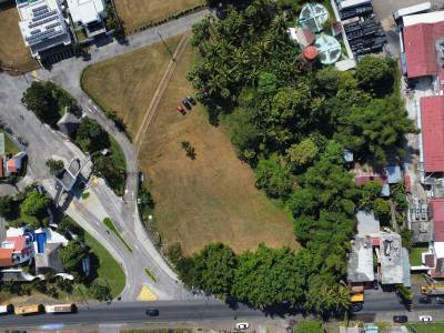 Terreno plano esquina en venta en San Marino San Jose