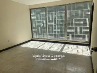 Casa para Oficina en Alquiler Zona 11, 12 Ambientes, 350 m2, Ciudad de Guatemala