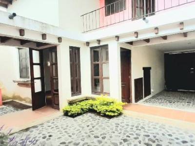BONITA CASA EN VENTA EN LA AZOTEA JOCOTEANGO