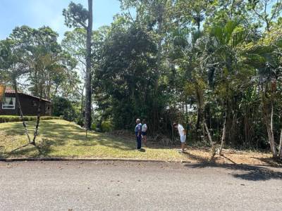 Terreno en Venta en Amatique Bay Resort