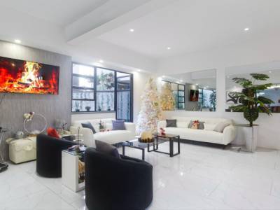 Amplio Apartamento en Venta en Zona 14