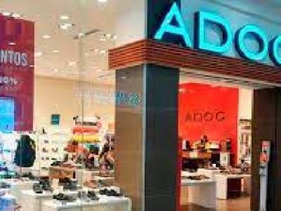 Busco locales comerciales de 180 a 200m2 departamentos