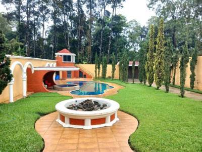 Casa en Venta en Carretera a Fraijanes – CES